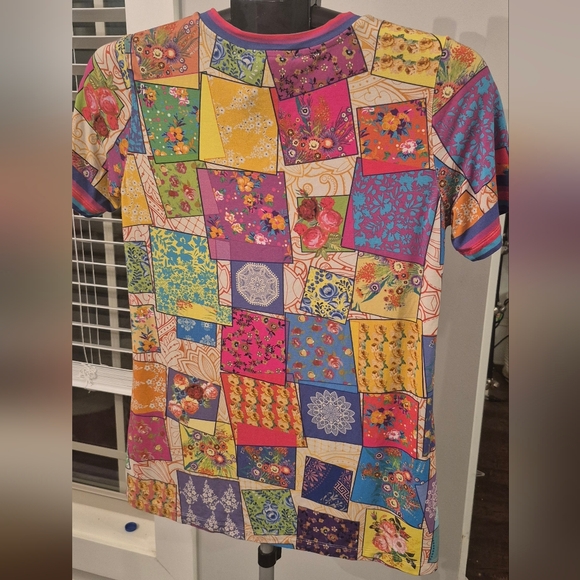 Johnny Was Janie Multee Favorite Short Slevee Crew Neck Tee - Picture 2 of 4